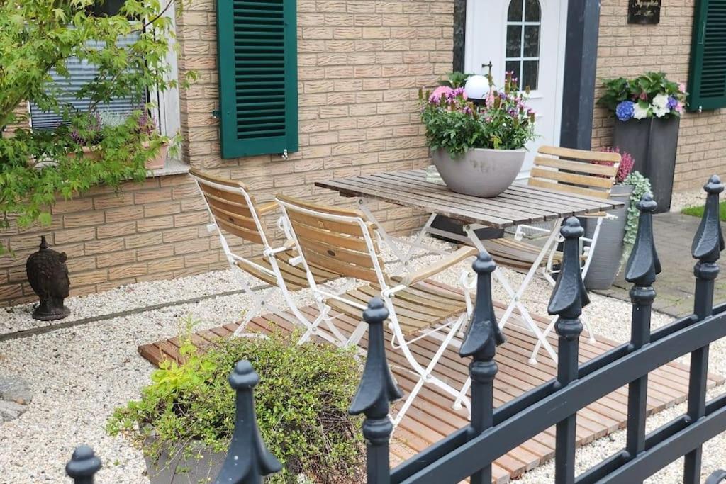 A La Maison Bielefeld City Nah ภายนอก รูปภาพ